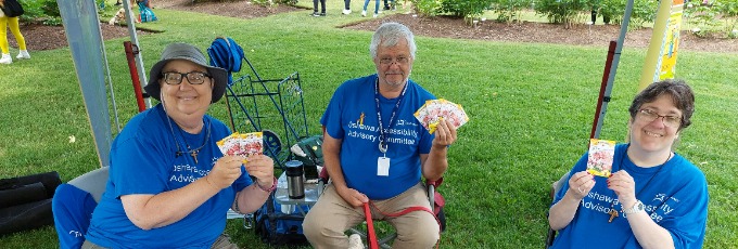 Members of the OAAC at Oshawa Peony Festival