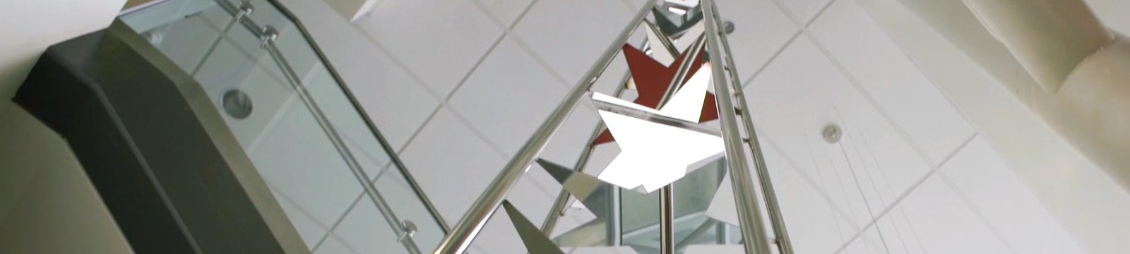 Photo of the sculpture "Oshawa Rising" by Ron Baird.