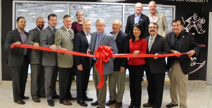 Midway Nissan ribbon cutting