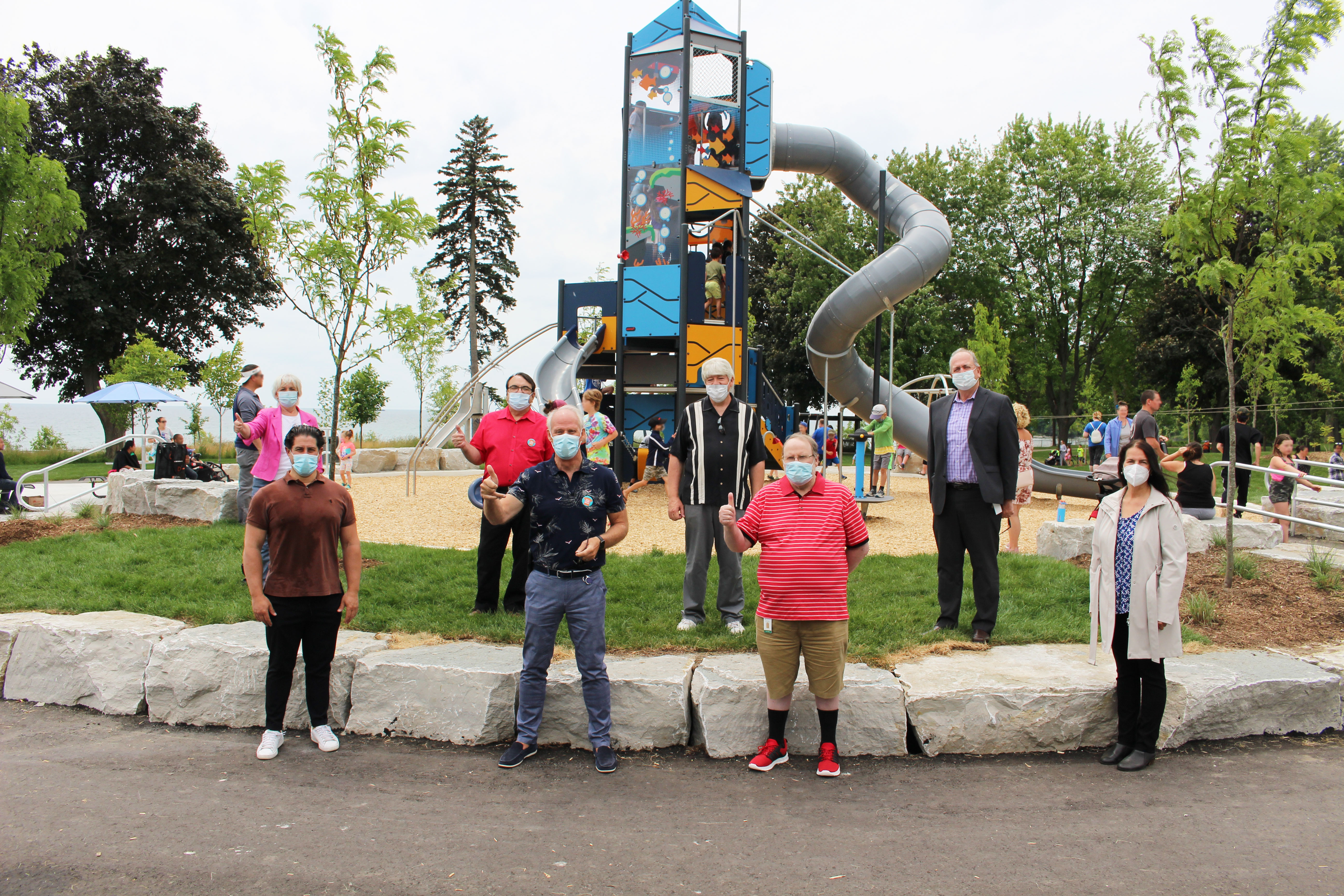 Jane Hurst – Ward 2 City Councillor, Tito-Dante Marimpietri - Ward 2 Regional & City Councillor, Bob Chapman - Ward 3 Regional and City Councillor, Mayor Dan Carter, John Gray - Ward 5 City Councillor, Brian Nicholson Ward 5 Regional and City Councillor, John Neal – Ward 1 Regional and City Councillor, Ward Regional and Rosemary McConkey – Ward 1 City Councillor