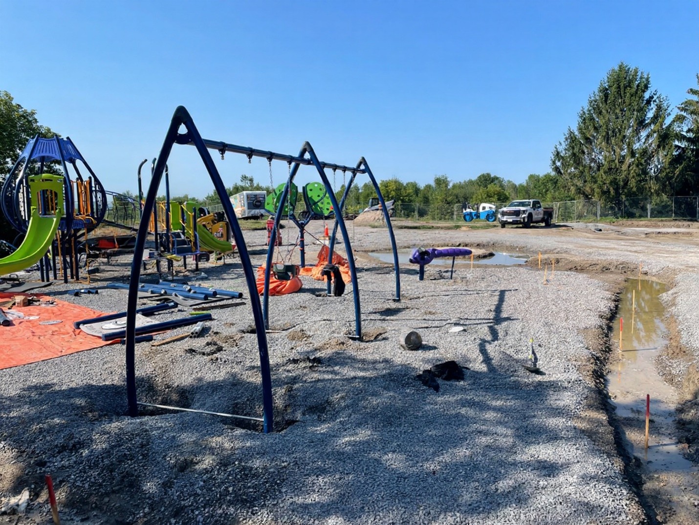 Installation of new nature-themed playground underway