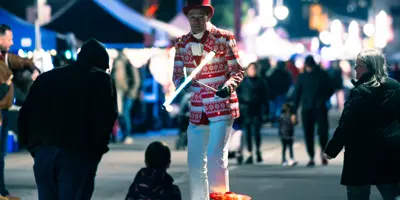 Bright and Merry Market Street Performer