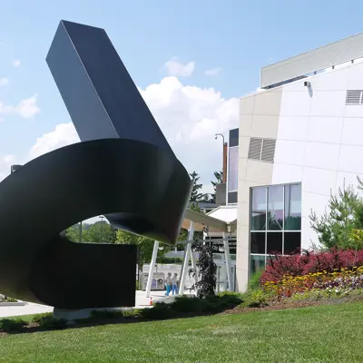 Upstart II in front of City Hall