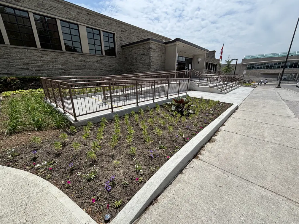 new entrance to the Robert McLaughlin Library